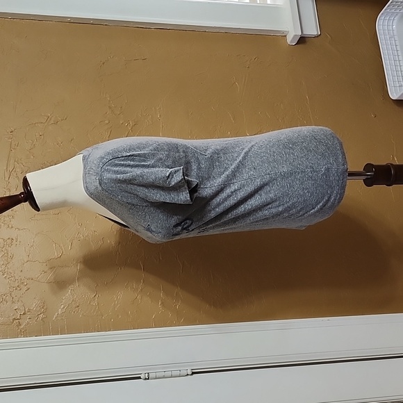 Dallas Cowboys for Her style v neck crew t shirt gray and sizeM - Picture 3 of 4